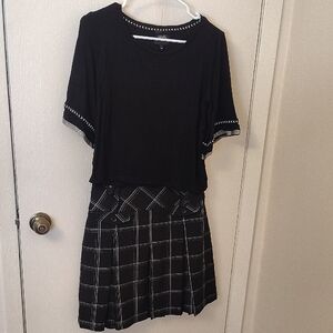 LOFT Black And White  Plaid Skirt With 2 Tops